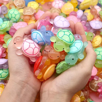 50/2pcs Cute Mini Luminous Turtle Ornaments Glowing in The Dark Miniatures Turtle Micro Landscape Kids Toys Home Decoration Gift